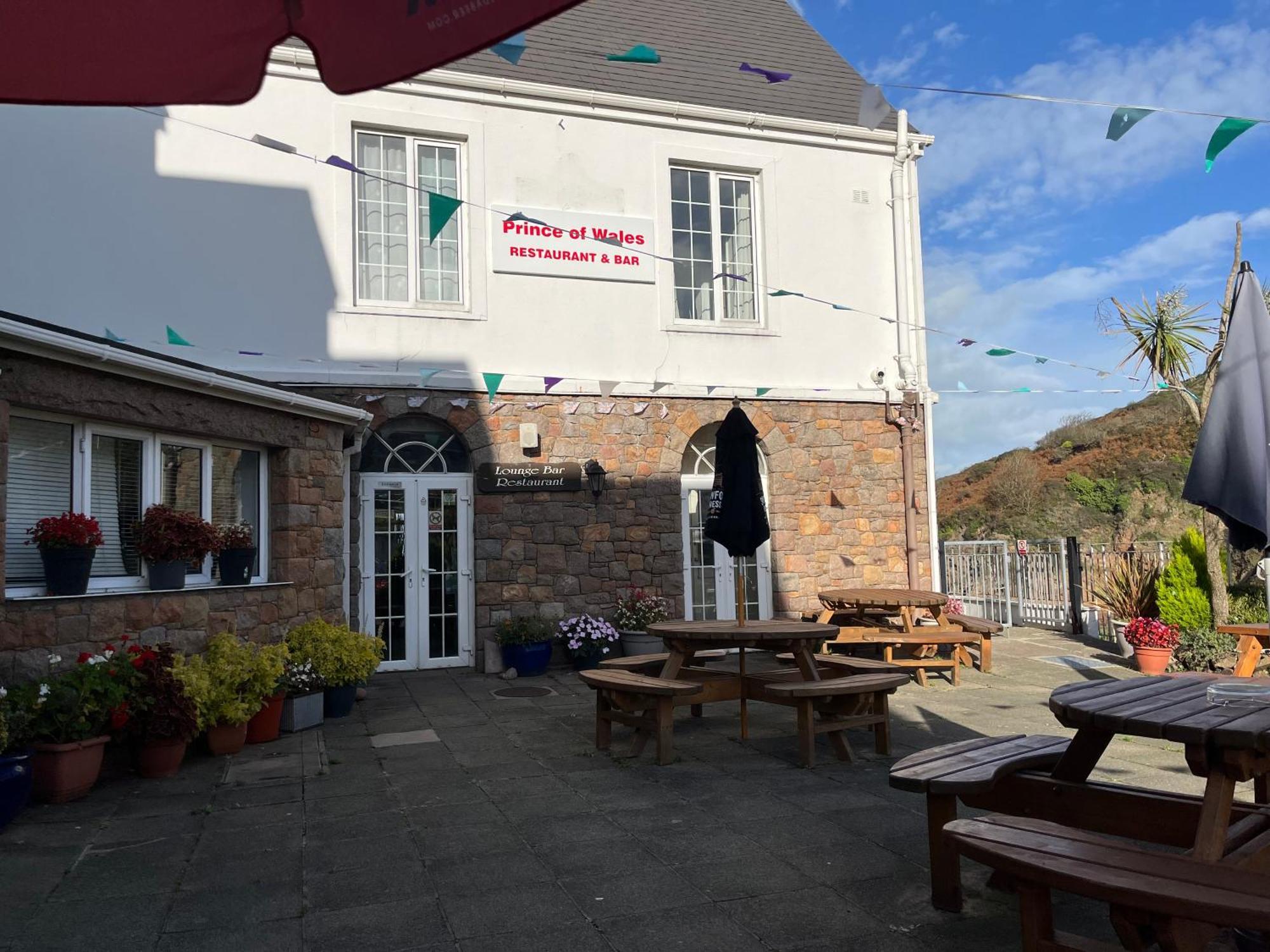 The Prince Of Wales Hotel St Ouen's Εξωτερικό φωτογραφία