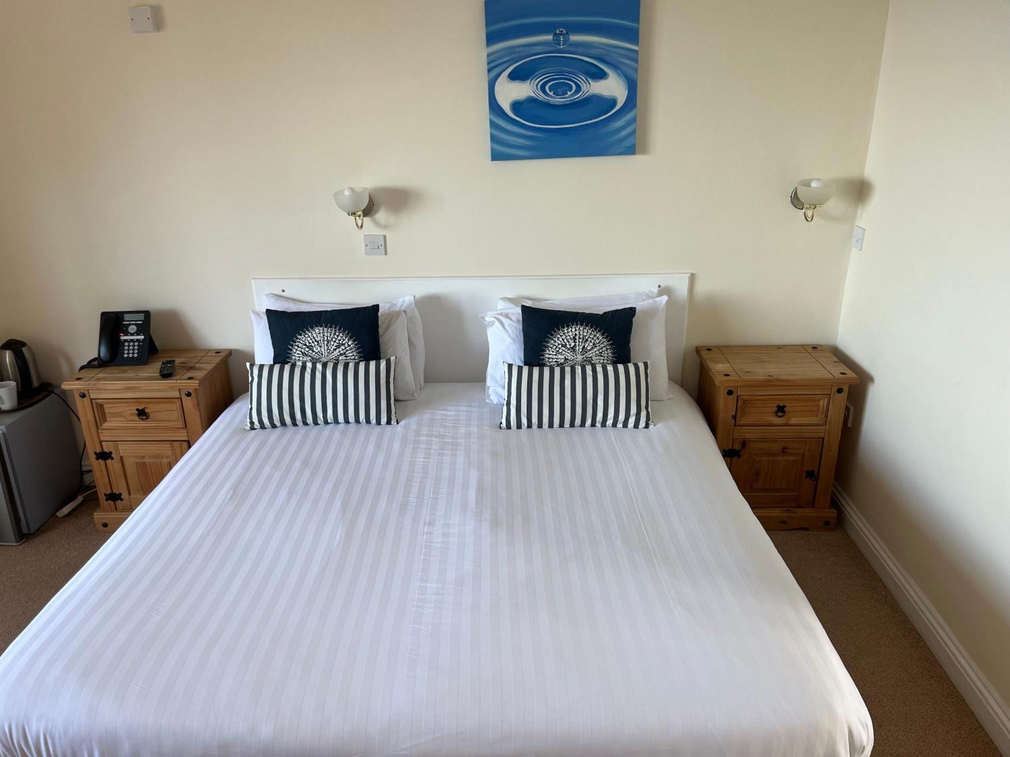 The Prince Of Wales Hotel St Ouen's Εξωτερικό φωτογραφία