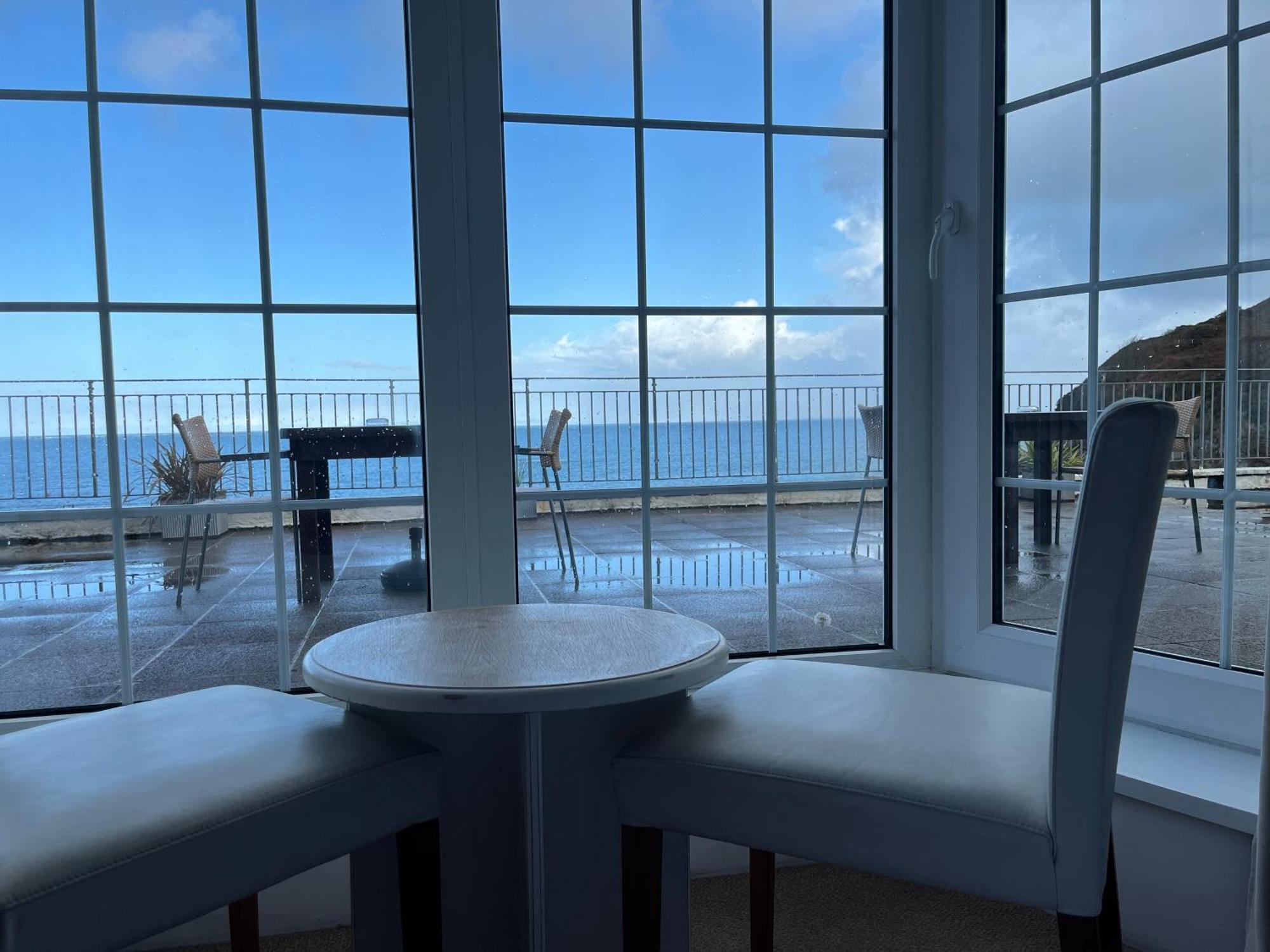 The Prince Of Wales Hotel St Ouen's Εξωτερικό φωτογραφία