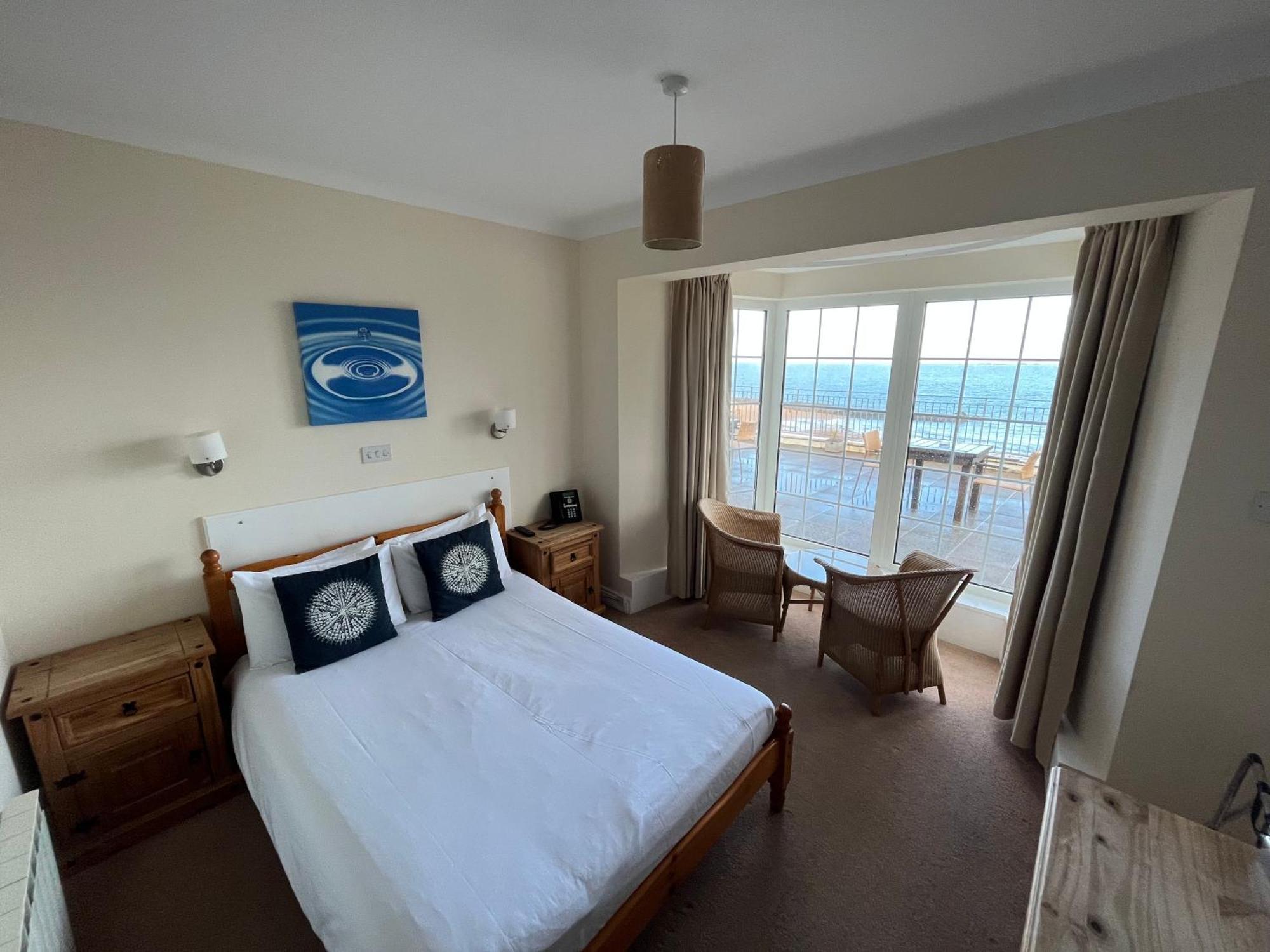 The Prince Of Wales Hotel St Ouen's Εξωτερικό φωτογραφία